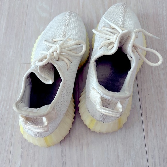 Yeezy Boost 350 V2 Cream - Picture 5 of 9